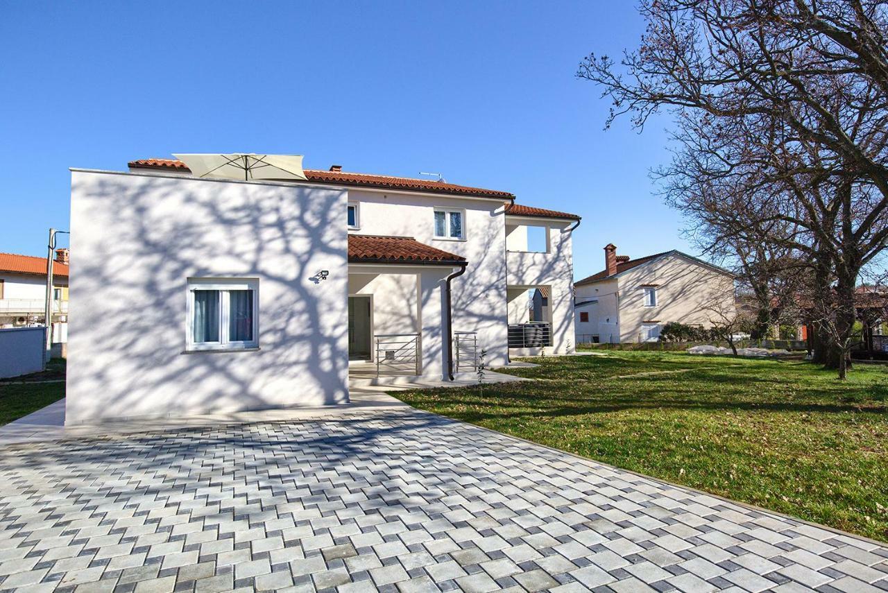 Lamalu Ližnjan Exterior foto